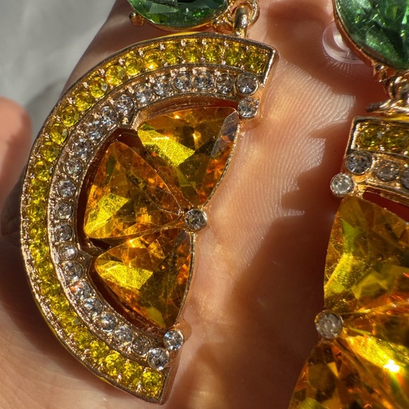 Anthropologe Amalfi Positano lemon Yellow and Green Crystal Earrings - Picture 13 of 15